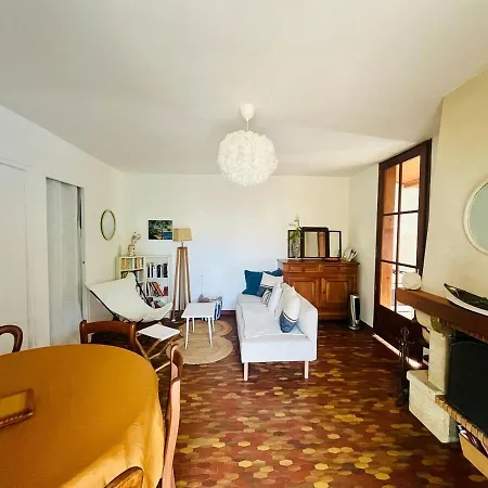 Maison Familiale Au Bord De La